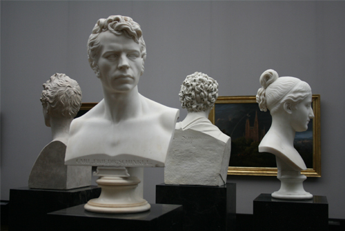 开幕时间：2020年7月XX日       活动展期：人像雕塑艺术展       地址：雕塑馆1号馆